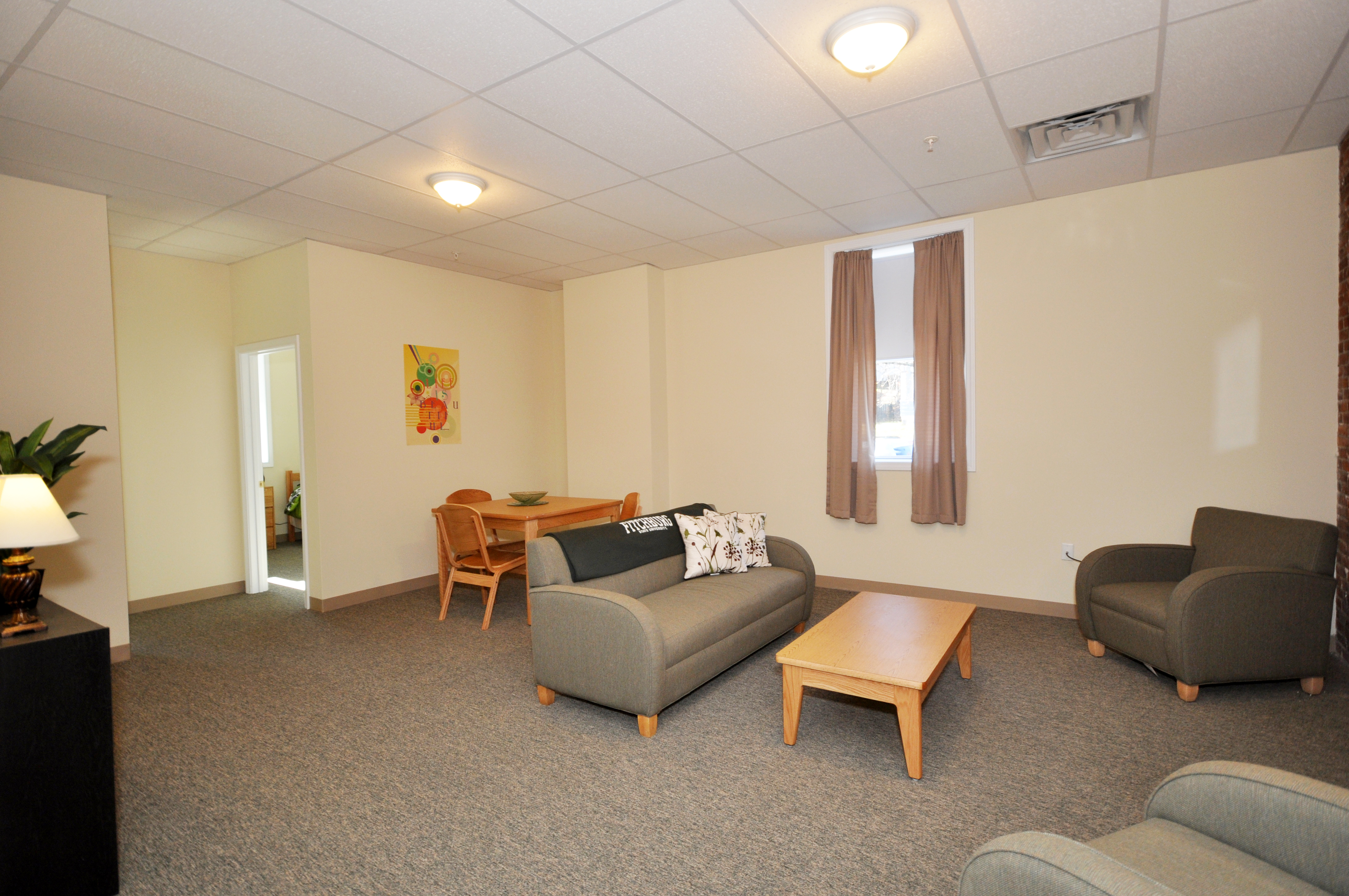 Fitchburg state off campus housing